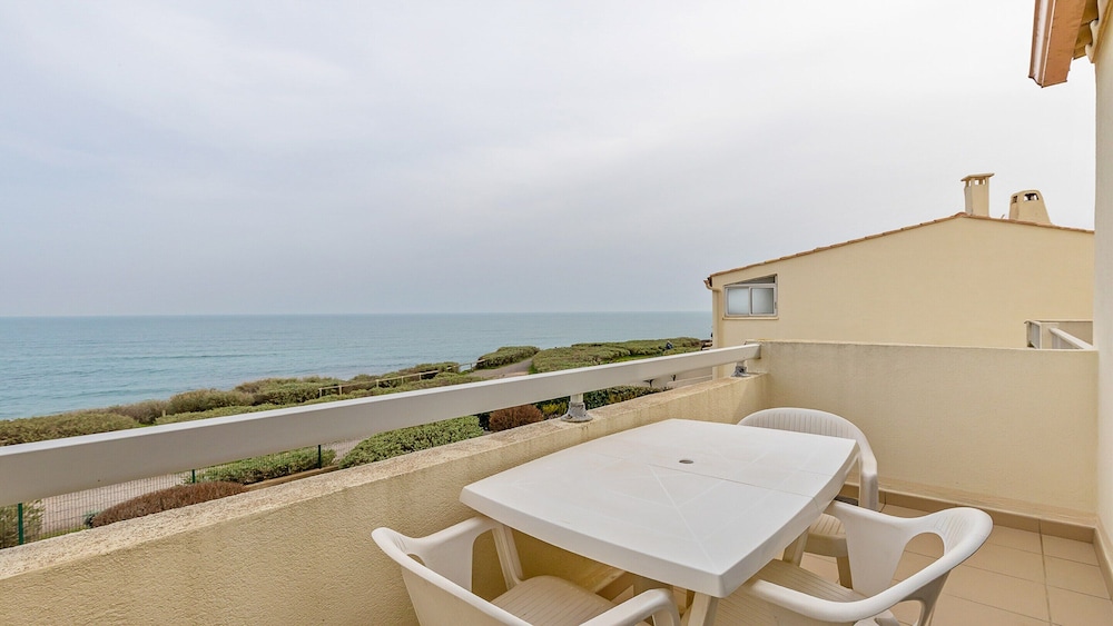 Seaside Studio in Agde