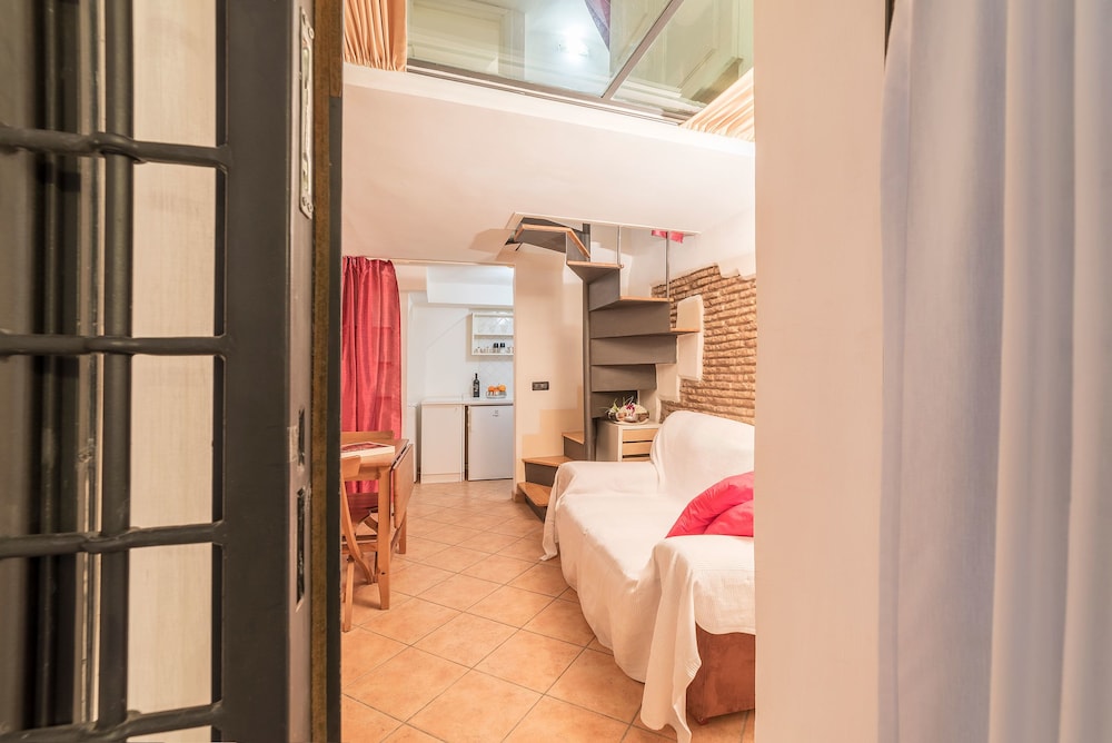 Sweet Suite near Pantheon
