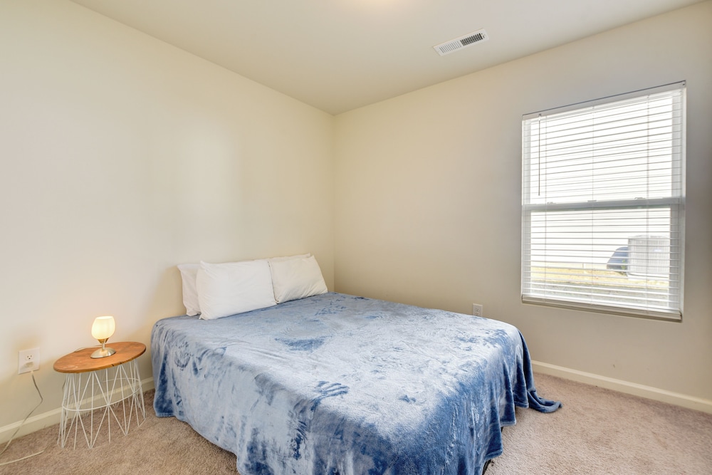 9 Mi to Shore: Family-friendly Sunset Beach Home