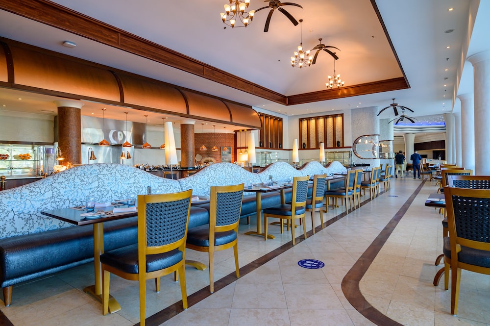 Danat Jebel Dhanna Resort