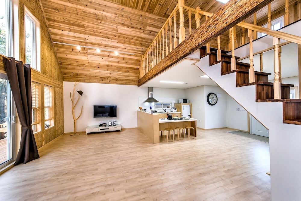 Browncabin Pension