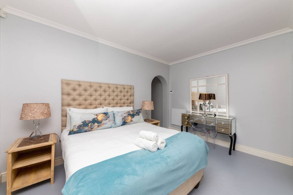 Vintage Nook 1 Bedroom Apartment in Green Point view 5