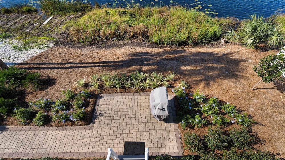 Lakefront Haven in Carillon Beach