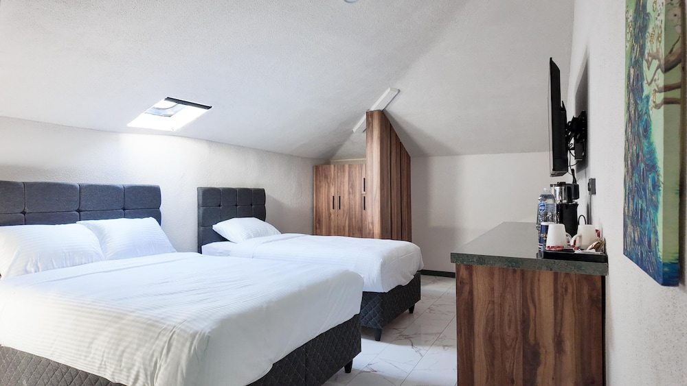 Faraza Rooms