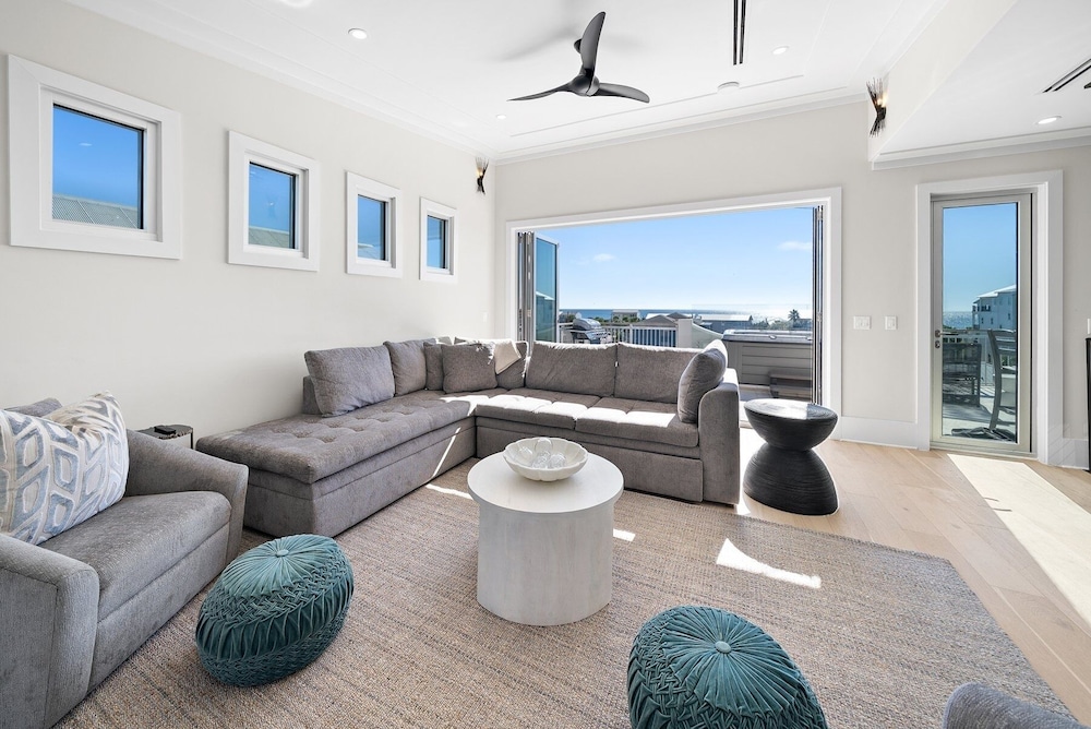 Ocean Breeze 5 Bedroom Home