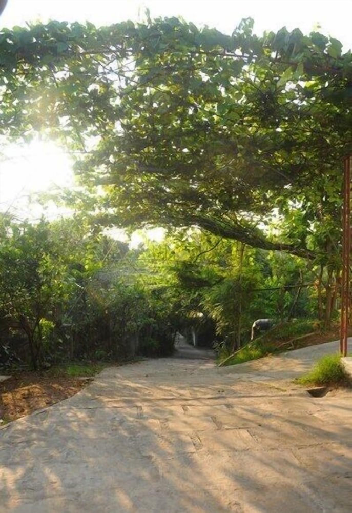 Colombo Village
