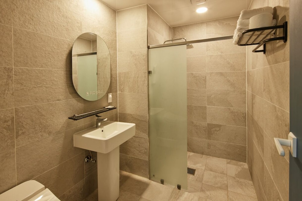 HEMIRION POOL VILLA&RESORT view 3