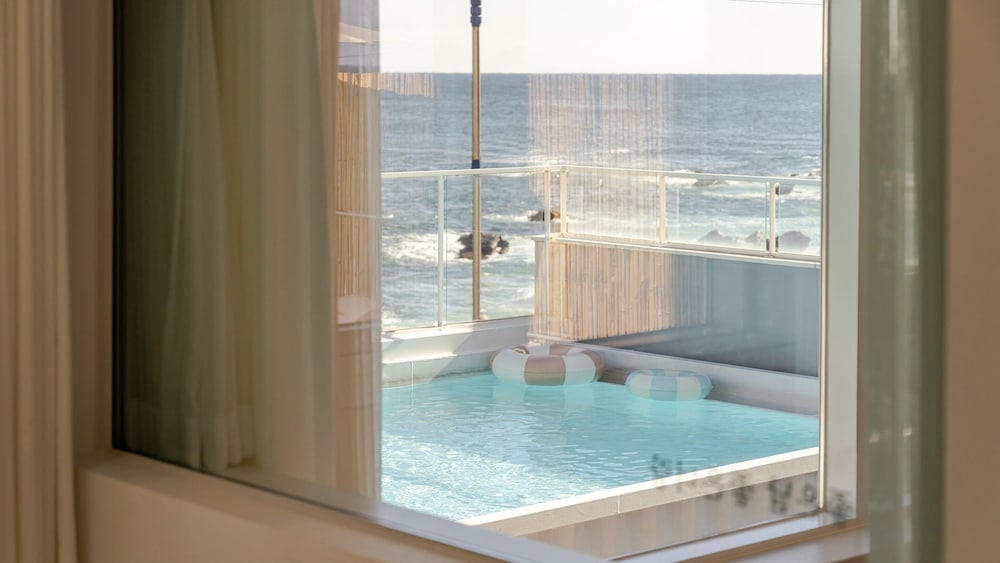 Donghae Badadam Ocean View Spa Pool Vill