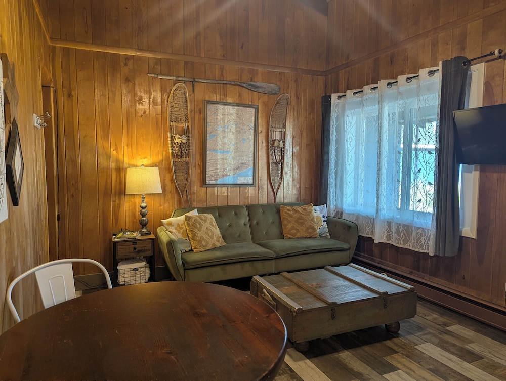 Feather Nest Inn