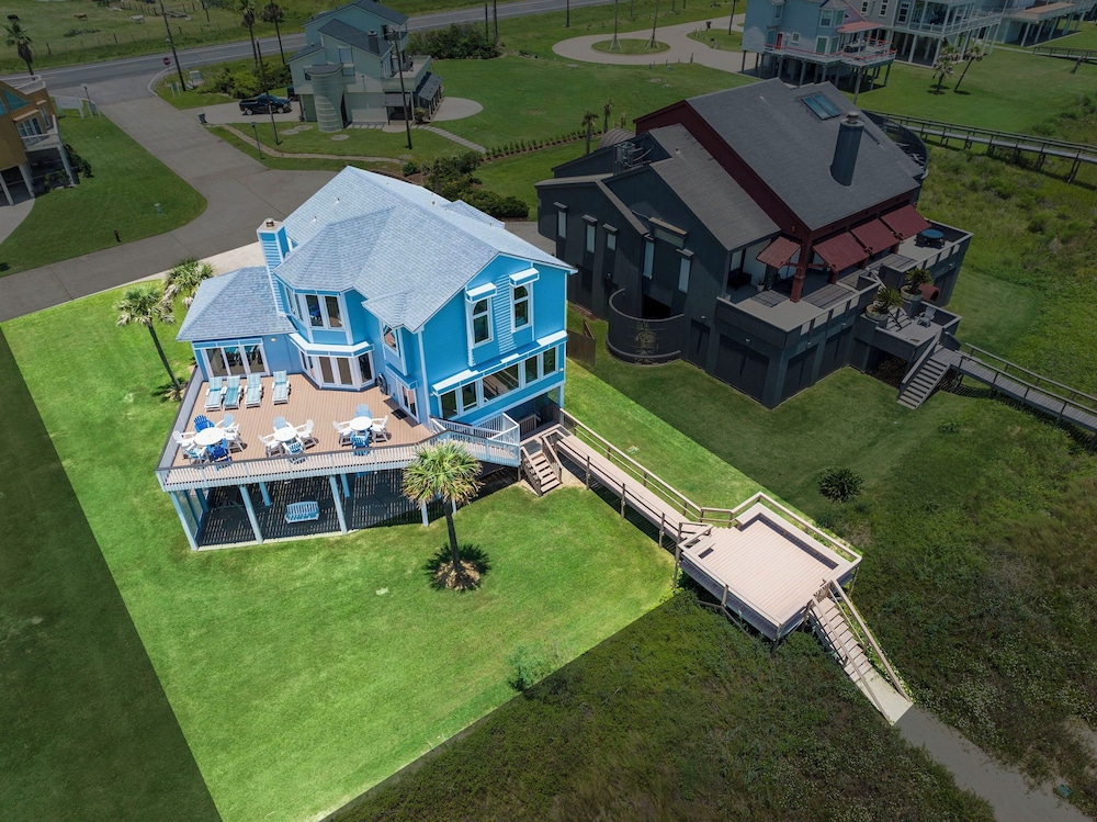 Life's A Beach by Ryson Vacation Rentals