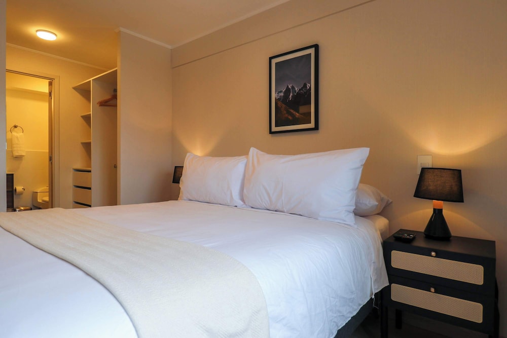 w Dazzling 2BR w Balcony in Miraflores