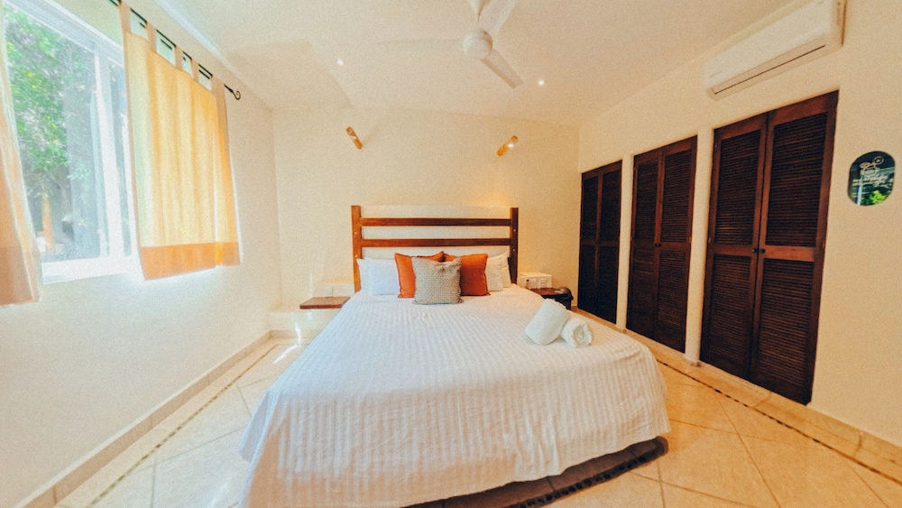 Viajero Bacalar Hostel