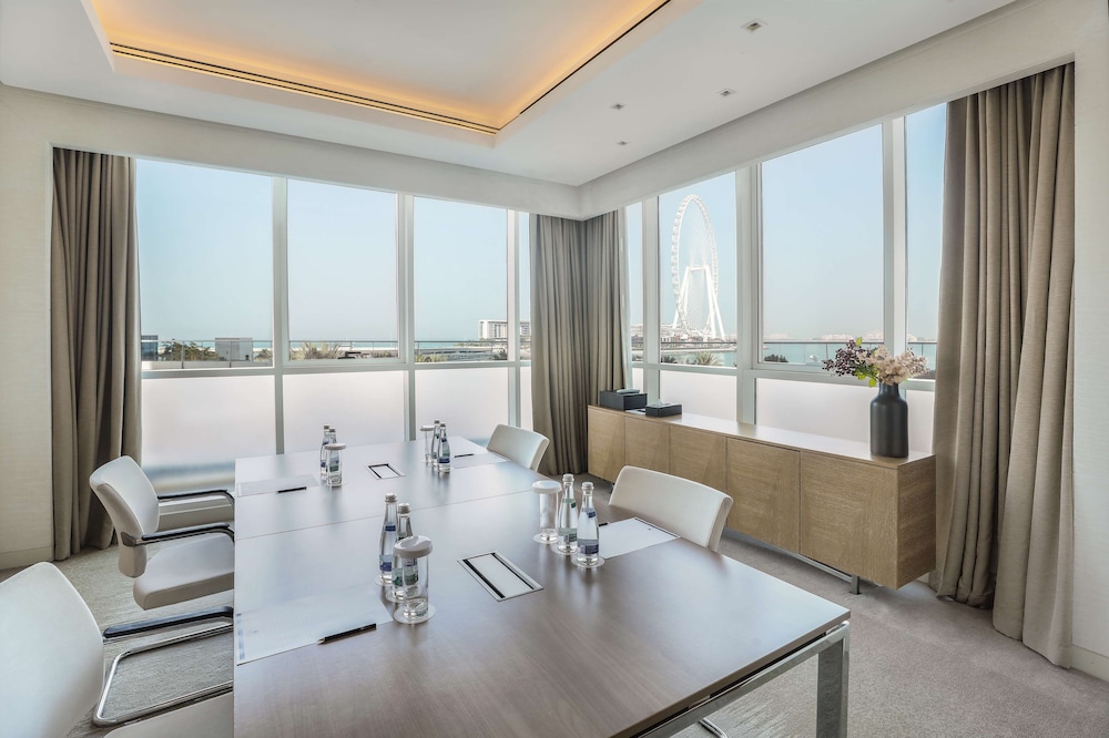 DoubleTree by Hilton Dubai - Jumeirah Beach