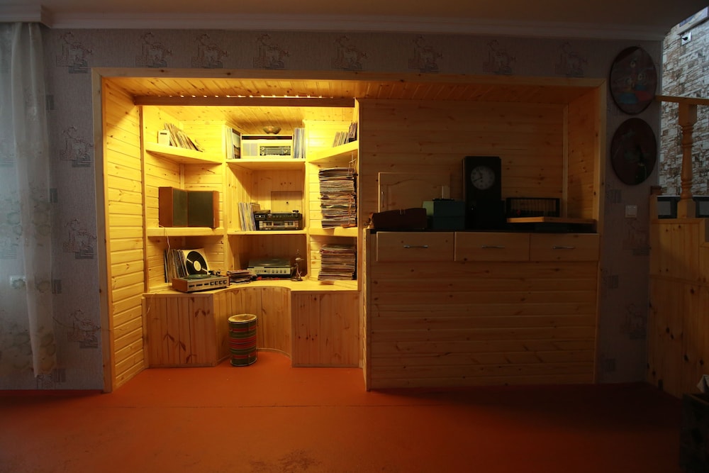 Photo 9