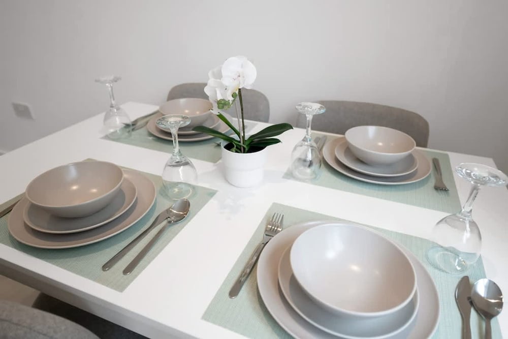 3bed House-free Parking