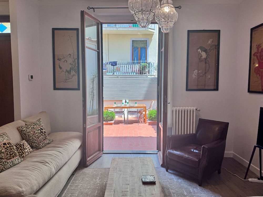 Favorite in Florence Near Duomo two Terraces Double Pleasure