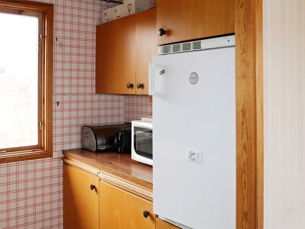 4 Person Holiday Home in Heberg view 4