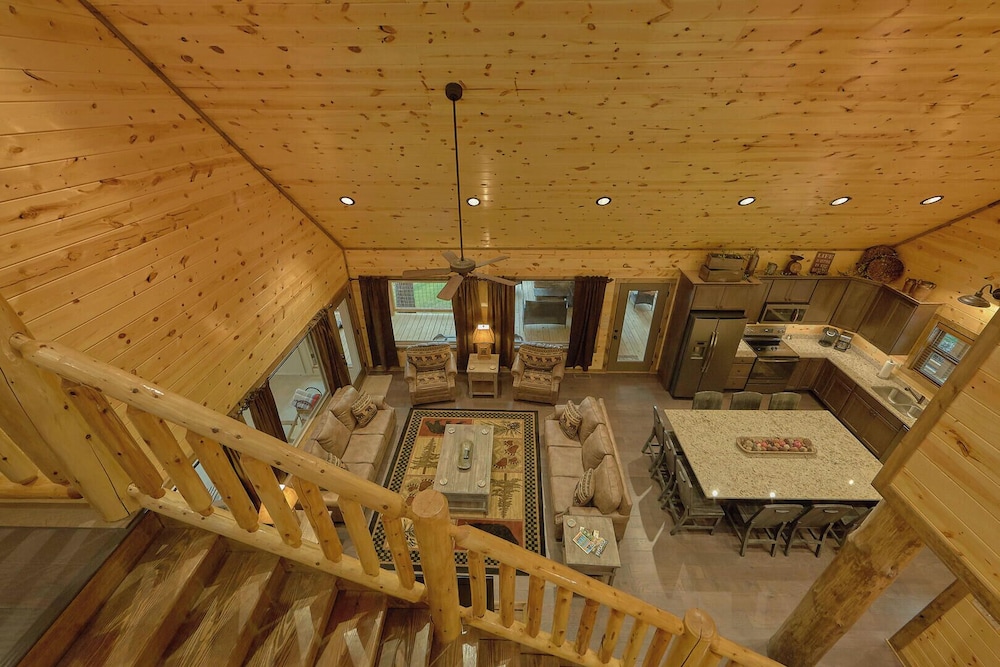 Adventure Lodge