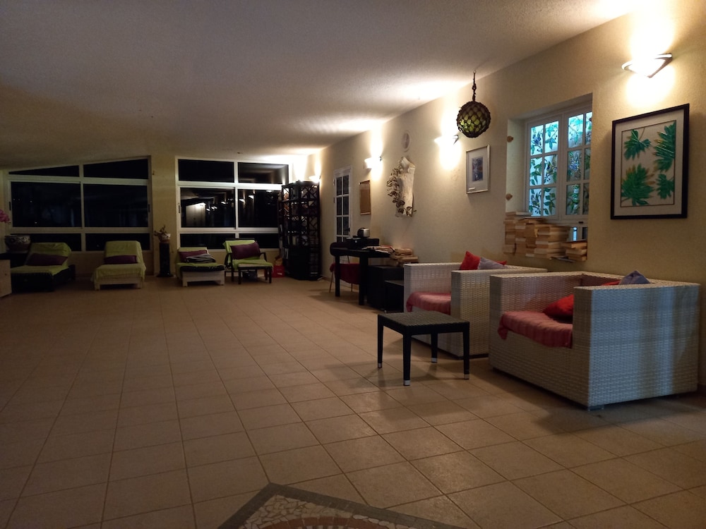 Comfortable 1-bed Bungalow in Parque Holandés