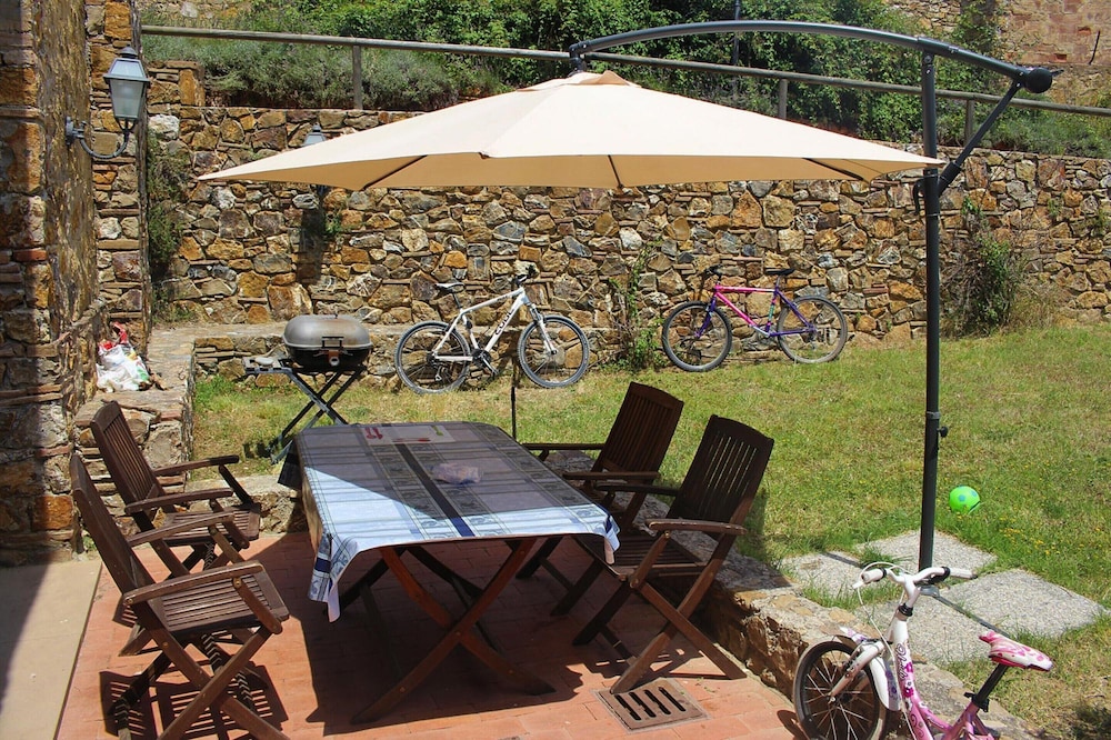 Apartment in Campiglia Marittima