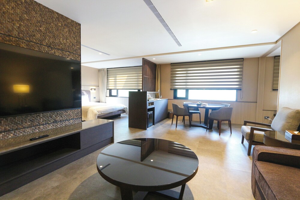 The Great Roots Forestry SPA Resort
