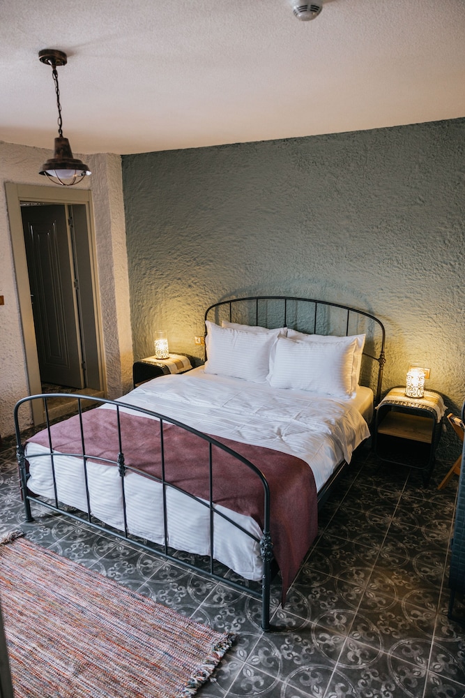 ALAZ URLA ROOMS