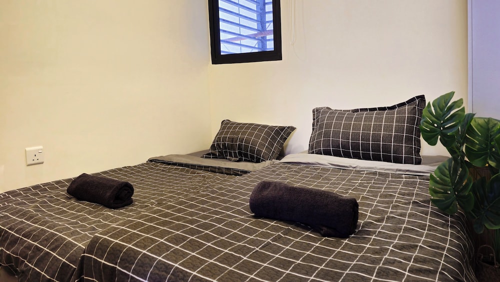 Millerz Square Family Rooms by TwoFive