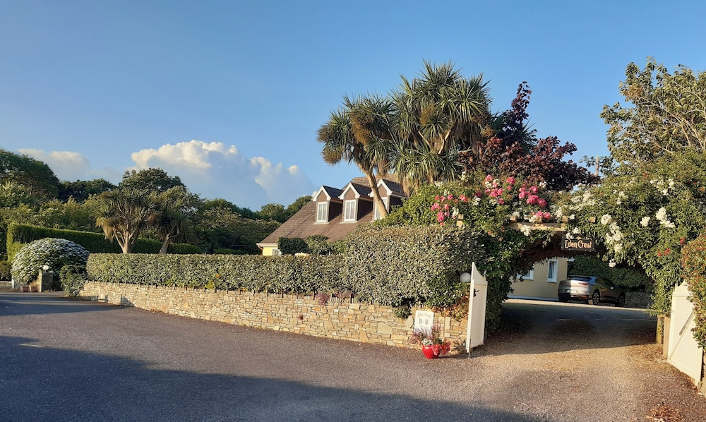 Edencrest Bed & Breakfast
