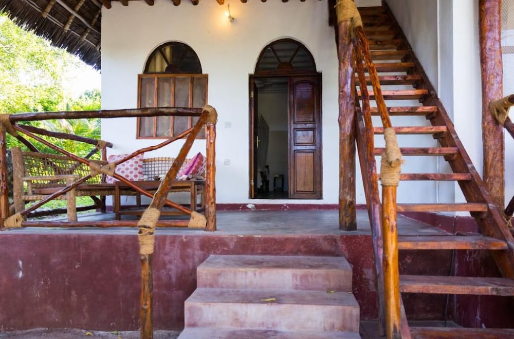 Kiwengwa Vacations - Lazy Beach House - Property Image 38