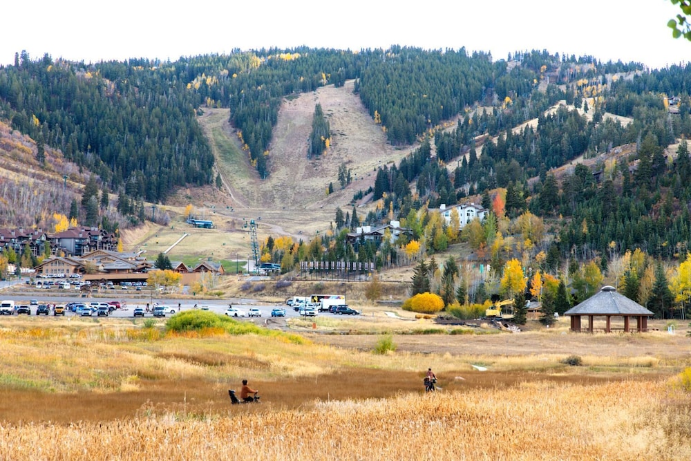 Deer Valley Bct-501 Hot Tub KBM Resorts