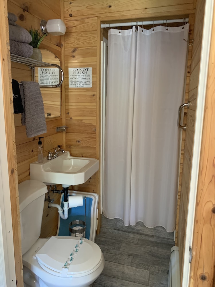 Grand Lake Resort - Property Image 4