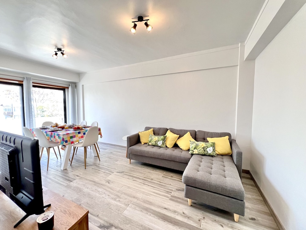 Quarteira Brightness by Homing