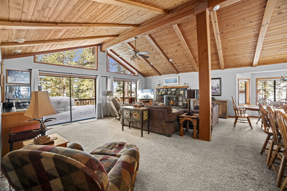 Lake Tahoe Vacations - 4 Bedroom Home at 392 Skidder Trail by RedAwning Save 10 on 3 Nights, 15 on 5 Nights! - Property Image 13