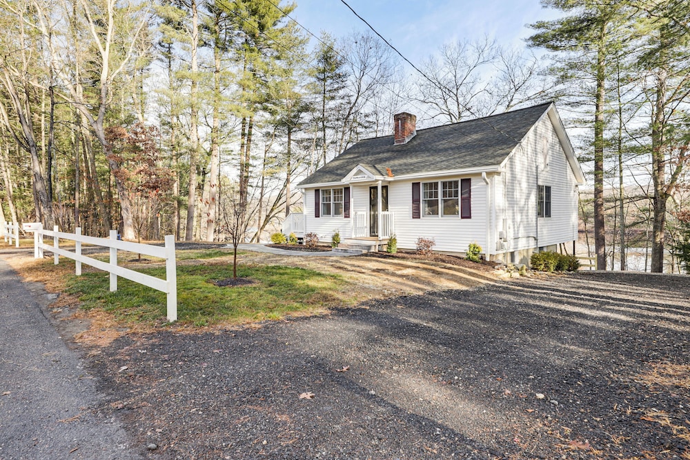 < 3 Mi to Uconn: Peaceful Home on Pine Lake