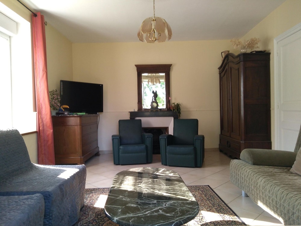 House Near Lac de Madine With Historic Charm