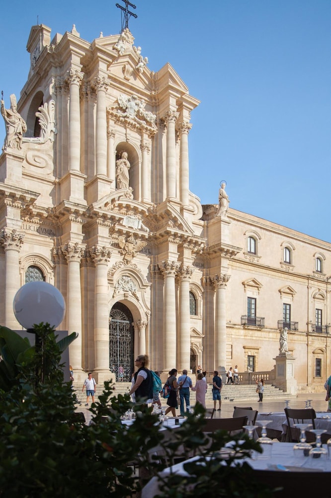 Casa Darsena With Sea View Balcony by Wonderful Italy photo 3