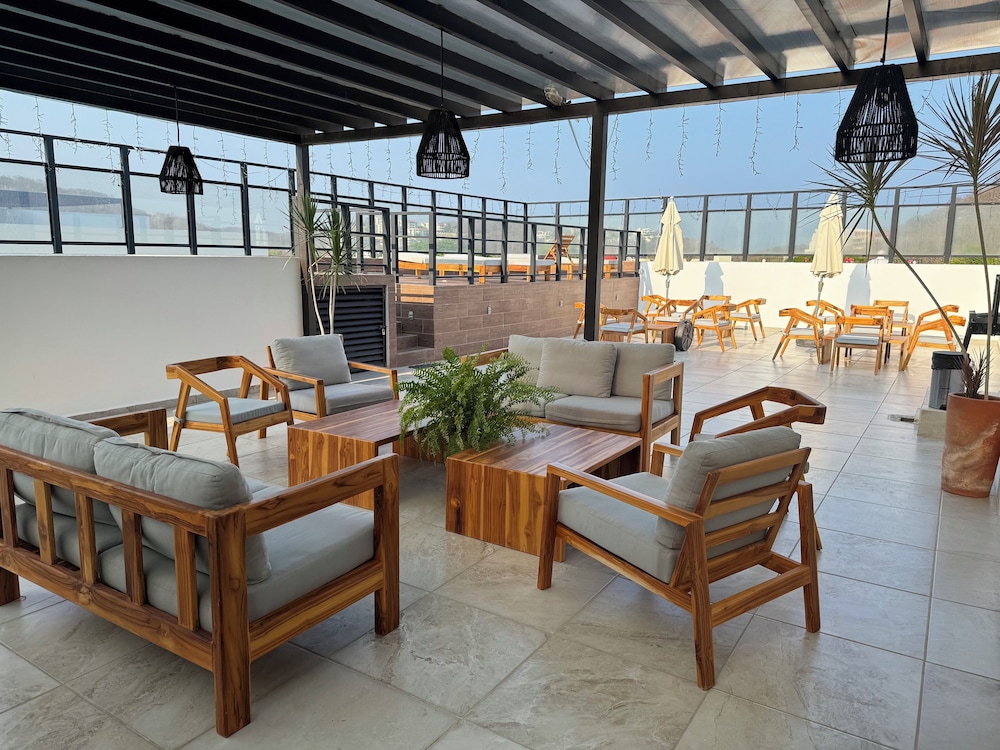 Nabani Condominios T1 view 3