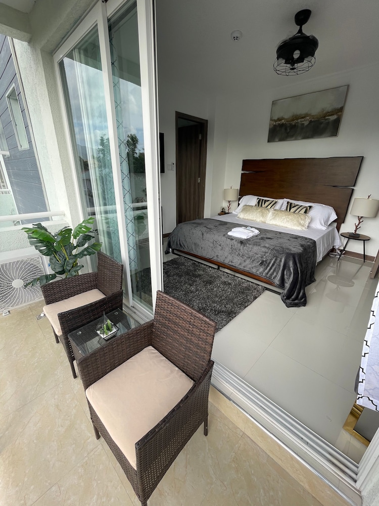 Kensington Gates view 4