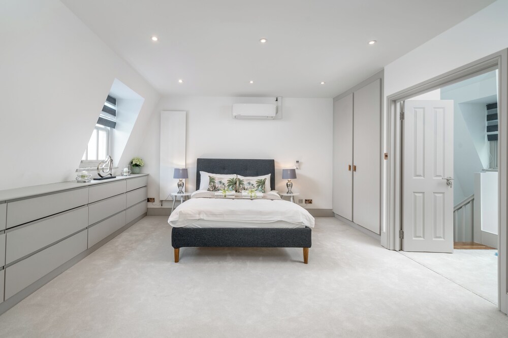 Luxury Eaton Mews House in London