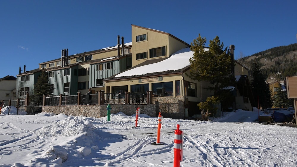 Newly Remodeled Ski-In Ski-Out Right By The Lift - FP304 by RedAwning