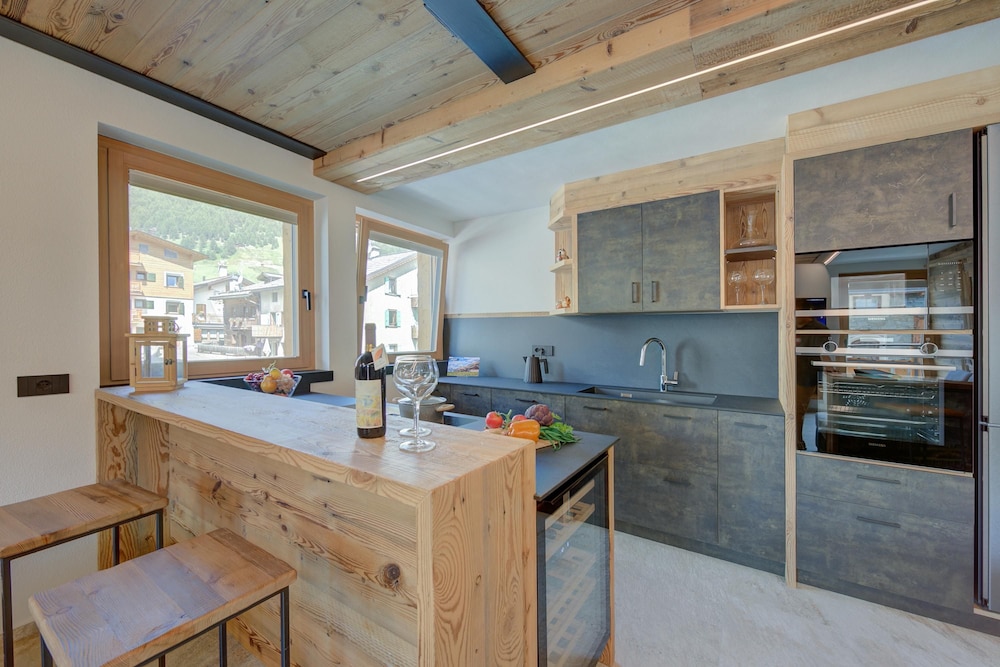 Wood House Livigno Ski in - Ski out Mt 10 view 5