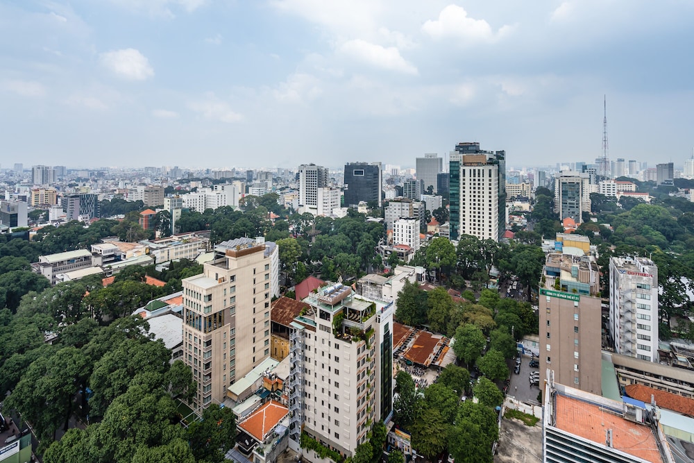 Sai Gon Finest - Panorama Suite in Central D1
