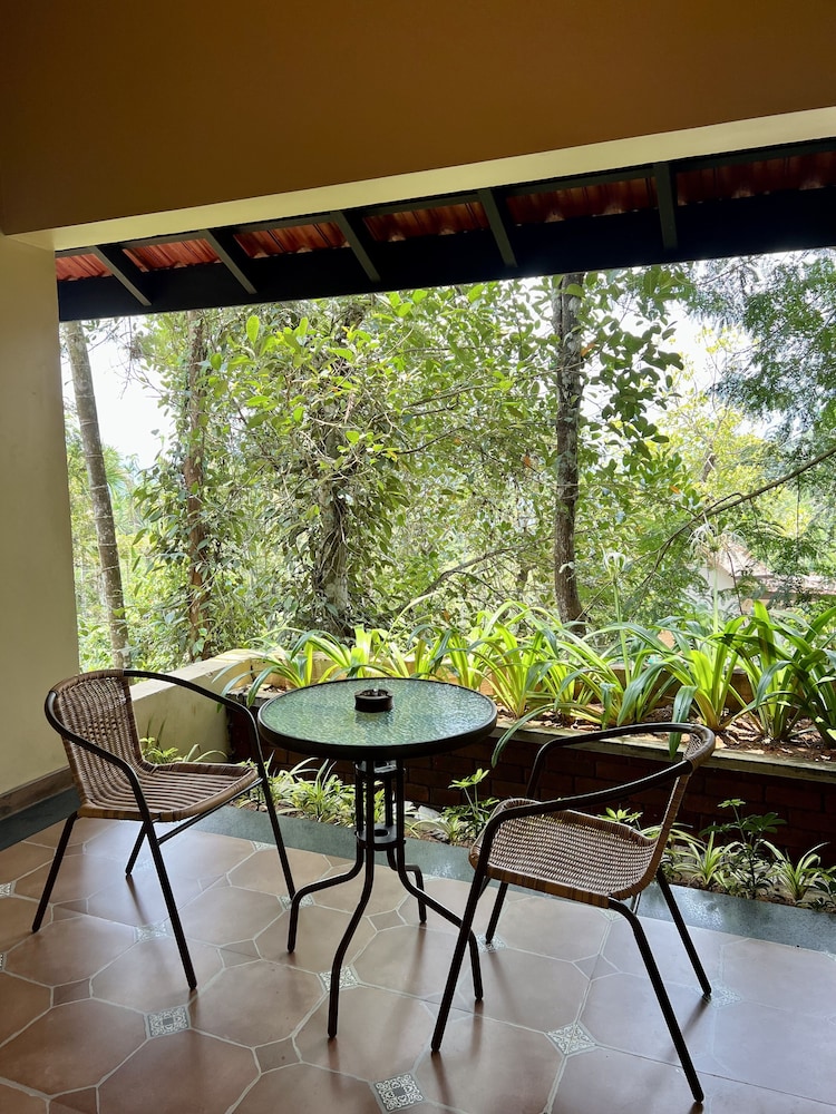 Calithra Boutique Resort