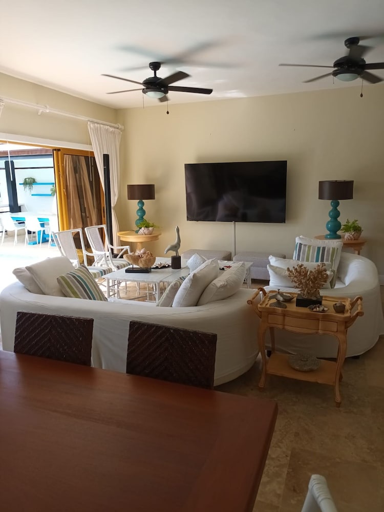 Magnificent Villa With Ocean View in Puerto Bahia