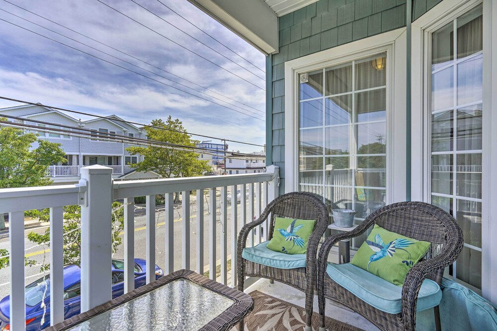 Breezy Wildwood Condo ~ 2 Blocks to Beach!