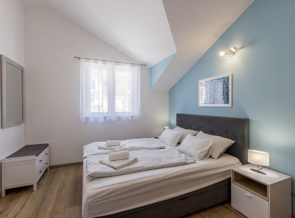 Adriatic Island Sea View Apartments