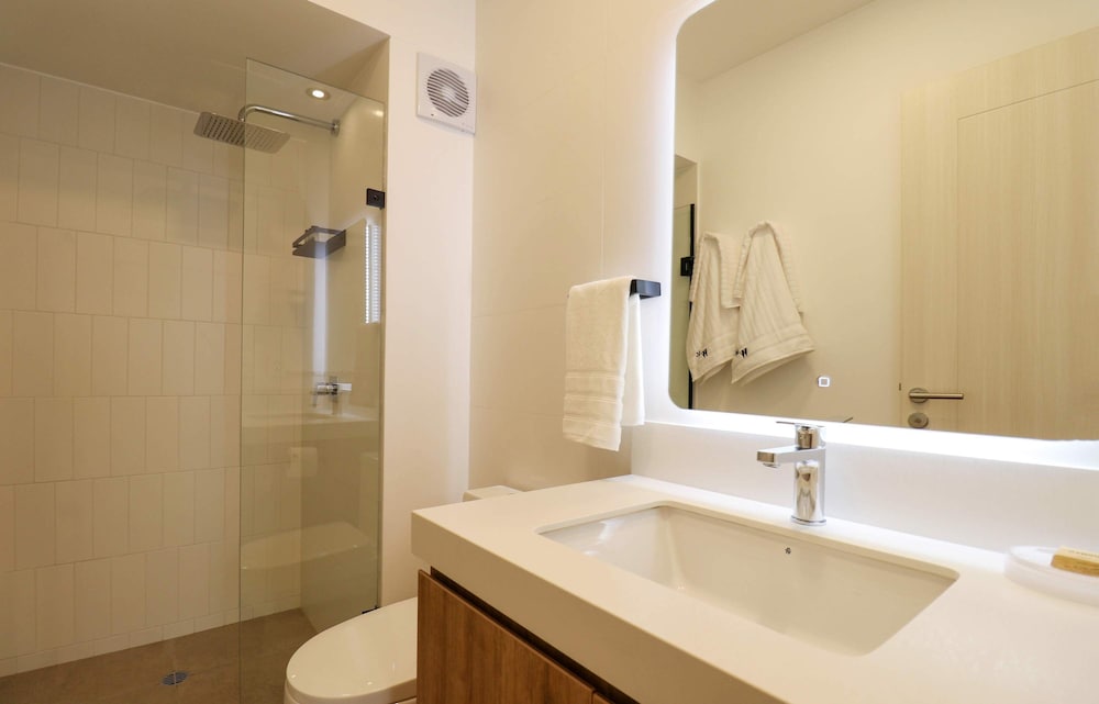w Comfy 2BR w Balcony Near Larcomar