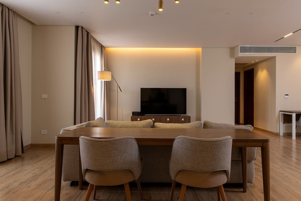 Milena Silver Palm New Cairo