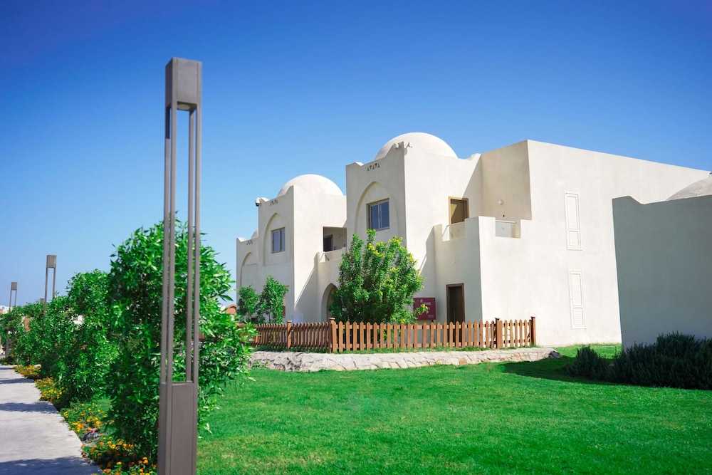 Hotel XANADU MAKADI BAY - Image 1