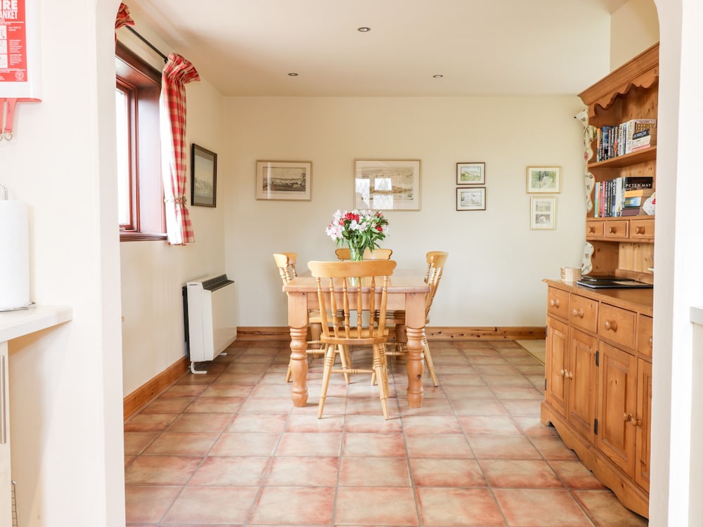 Courtyard Cottage
